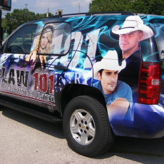 Vehicle-wraps-installed-on-a-Tahoe-for-Gap-Broadcasting
