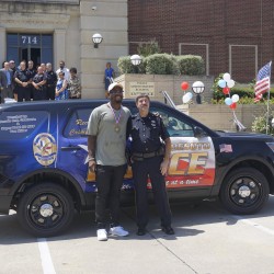 Von Miller Donates Wrapped SUV to Desoto Police Department
